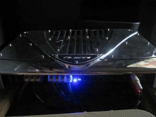 ขายแอมป์คลาส D  almani 2000w...usa