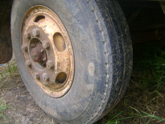 รถดั้ม หัวยาว