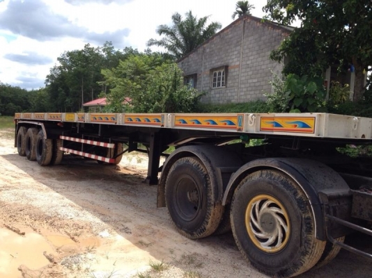 ขายหาง พื้นเรียบ สามมิต  3 เพลา ยัด ปี 47  สนใจตืดต่อ 081 - 6079515