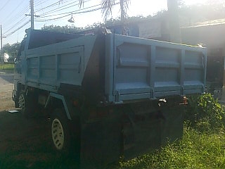 ขายรถ 6 ล้อดัมพ์ ISUZU NKR 88 แรงม้ารถห้างแท้ ปี 2547 ขนาดยาง 700-15 คัสซี NKR55EU5M-7120749 ราคา 380000