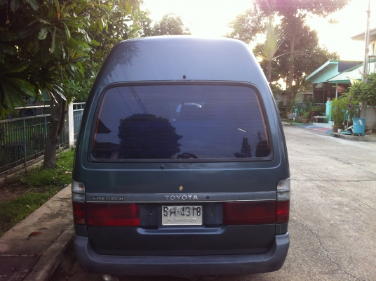 ขายรถตู้หัวจรวด VIP โคตรๆ ออฟชั่นครบ ประตูดูดไฟฟ้า คาราโอเกะ