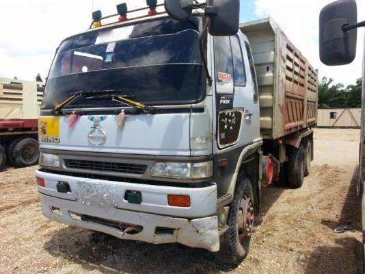 รถฮีโน่ 10 ล้อดั้ม FM2K  240 แรงม้า  ปี 45  สนใจติดต่อ 081 - 6079515