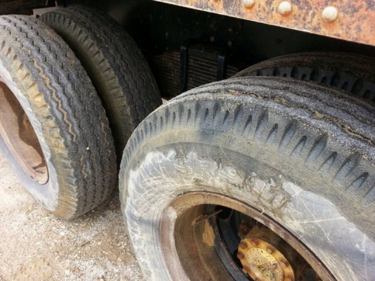 รถฮีโน่ 10 ล้อดั้ม FM2K 240 แรงม้า ปี 45 สนใจติดต่อ 081 - 6079515 รถฮีโน่ 10 ล้อดั้ม FM2K 240 แรงม้า ปี 45 สนใจติดต่อ 081 - 6079515