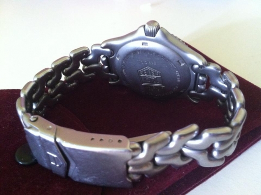 ขาย นาฬิกา TAG heuer ก้างปลา boy size ด้านล้วน สวยๆ ไม่ค่อยใส่ รับประกัน แท้แน่นอน ขาย นาฬิกา TAG heuer ก้างปลา boy size ด้านล้วน สวยๆ ไม่ค่อยใส่ รับประกัน แท้แน่นอน