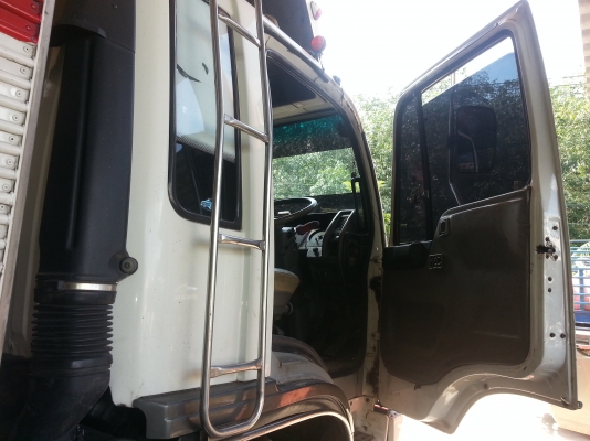 HINO FL3H  https://www.facebook.com/TruckTakeHome?ref=hl