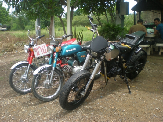 ขายด่วน TW200 เเต่งสต้ัน เท่ๆ In.v ลดเหลือ 39,000 มาี่ขี่กลับบ้านเลยครับ (ราคาสุดท้ายเเล้วครับ)