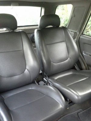 อีซูซุ มิวขับ2มือเดียว ส่วนใหญ่จอด อีซูซุ มิวขับ2มือเดียว ส่วนใหญ่จอด