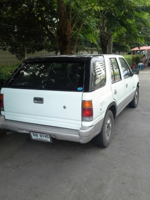 อีซูซุ มิวขับ2มือเดียว ส่วนใหญ่จอด