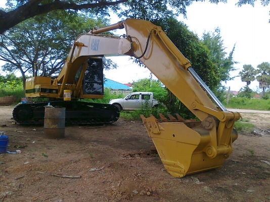 ขาย..รถแบคโฮ CAT E200 B เครื่องดี ปั้มดี รถเก็บสวยให้ทั้งคัน มีทะเบียน รถสวย ราคาประหยัด.