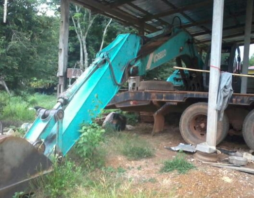 ขายKOBELCO SK 200M5 ซุปเปอร์ สภาพสวยพร้อมใช้ ราคาต่อรองได้ ติดต่อได้ที่คุณอ๊อฟ พิจิตร 086-737-9991