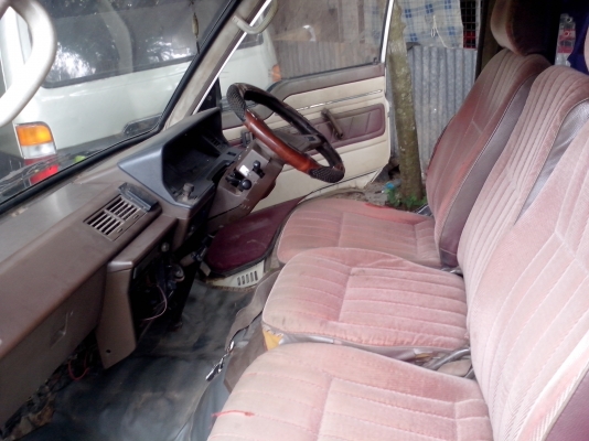 รถบ้านหัวดง เครื่อง 2L ดีเซลสุดประหยัด ไม่มีผุ พร้อมใช้งานครับ