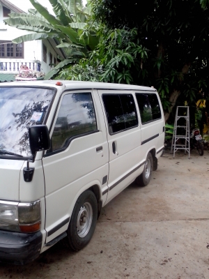 รถบ้านหัวดง เครื่อง 2L ดีเซลสุดประหยัด ไม่มีผุ พร้อมใช้งานครับ