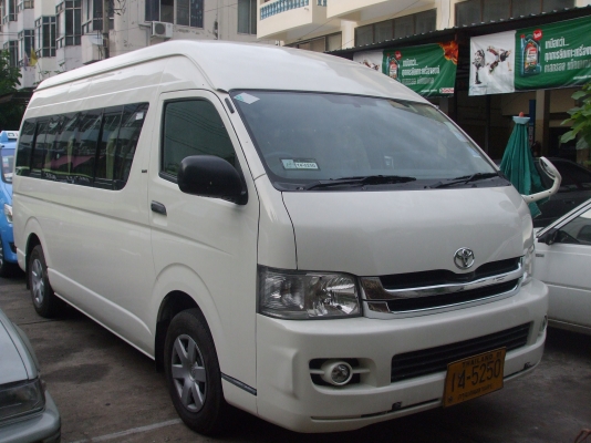 ขายรถตู้commutorปี2009แต่งVIPป้ายเหลืองพร้อมวิน