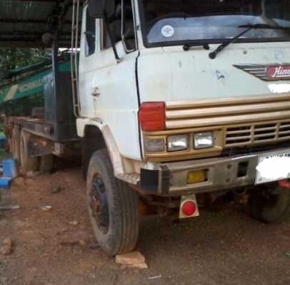 ขายเทเลอร์  HINO F18 สภาพสวยพร้อมใช้ ติดต่อได้ที่คุณ อ๊อฟ พิจิตร 086-737-9991