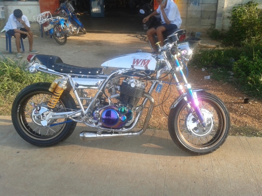 ขาย SR400 เลขเต็ม ขายราคา80000 หรือแลกSR เดิมๆกับCB400แพงไปขออภัยนะครับ รถอยู่ จ.สุโขทัย โทร 0823987 ขาย SR400 เลขเต็ม ขายราคา80000 หรือแลกSR เดิมๆกับCB400แพงไปขออภัยนะครับ รถอยู่ จ.สุโขทัย โทร 0823987