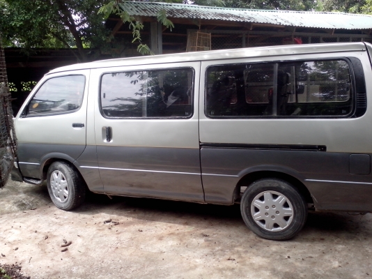ขายรถตู้บ้านหัวดง TOYOTA HIACE วาง J ติด LPGขาย125,000