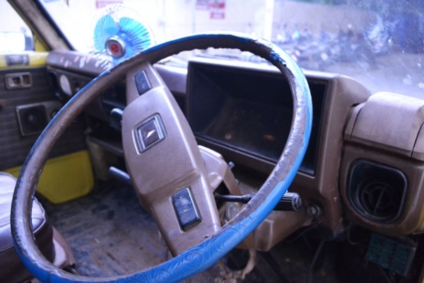 ขายรถตู้ TOYOTA HIACE 20 หน้าแตงโม (65,000 บาท)