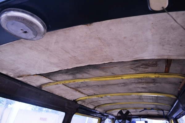 ขายรถตู้ TOYOTA HIACE 20 หน้าแตงโม (65,000 บาท)