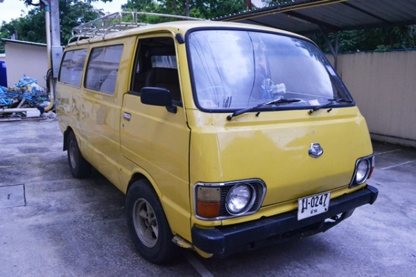 ขายรถตู้ TOYOTA HIACE 20 หน้าแตงโม (65,000 บาท)