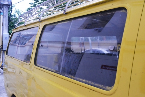 ขายรถตู้ TOYOTA HIACE 20 หน้าแตงโม (65,000 บาท)