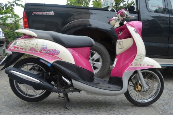 ขาย ฟิโน่ ปารีสปี2012 รถสวยมากสภาพป้ายแดง 99\%ไมค์1000โลเดิมกิ๊ปๆ24900ทะเบียน56เอกสารพร้อมโอน ต่อรองได้โทรเลยครับ ส่งได้ทั่วไทย