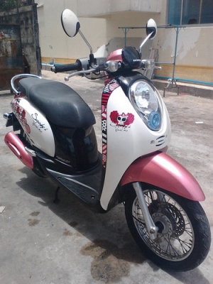 ขาย Scoopy-i หัวฉีดประหยัดน้ำมัน ปี54 สวยๆครับ