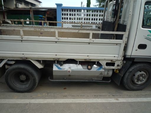 ขายเครื่อง 4JG2-LPG แท้ 100\% ขายเครื่อง 4JG2-LPG แท้ 100\%