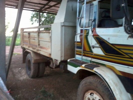 Hino KR320 EH100 165 แรง ดั้ม ยาง 9 พวงมาลัยพาวเวอร์ ยาว 4 M