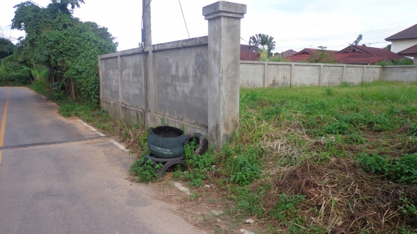 ขายที่ดินเนื้อที่ 70 ตารางวา ติดถนน อยู่ในชุมชน