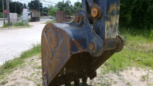 ขายรถแมคโค KOMATSU PC200-5 ไฟฟ้า