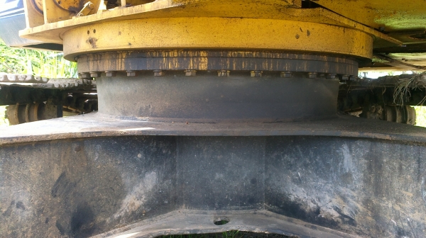 ขายรถแมคโค KOMATSU PC200-5 ไฟฟ้า