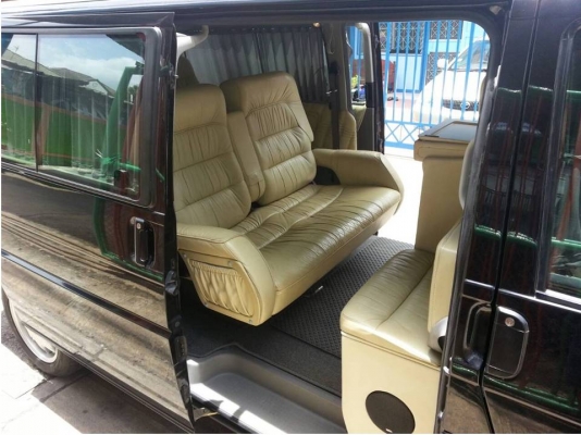 ขายรถตู้สวยครับ VOLKSWAGEN CARRAVELLE 2.8GL VR6 ปี2001 แต่งVIP