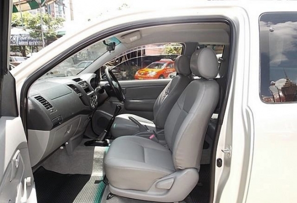 TOYOTA - HILUX VIGO D4D - EXTRACAB  2.5 MT