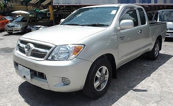 TOYOTA - HILUX VIGO D4D - EXTRACAB  2.5 MT