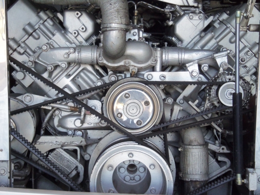 ขายรถบัส8ล้อ2ชั้นรถสภาพใหม่มาก จดทะเบียนใหม่ 3เม.ย.2556