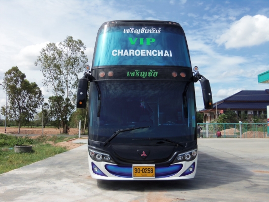 ขายรถบัส8ล้อ2ชั้นรถสภาพใหม่มาก จดทะเบียนใหม่ 3เม.ย.2556