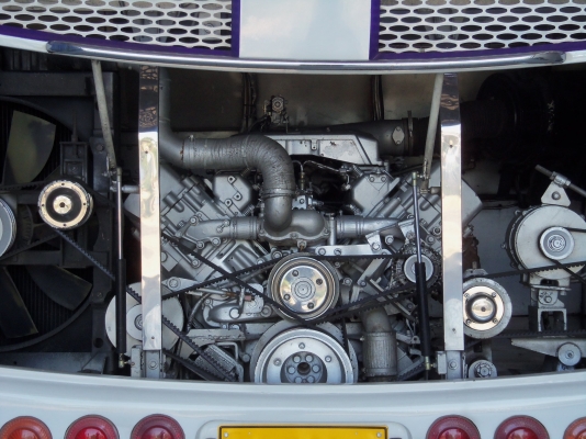 ขายรถบัส8ล้อ2ชั้นรถสภาพใหม่มาก จดทะเบียนใหม่ 3เม.ย.2556