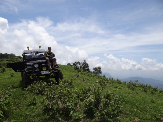 ขายรถจิ๊ป cj 6 เครื่องมิตชู ซีดีอาร์ 6 เทอร์โบ ทะเบียนพร้อมโอน