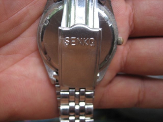 ขายนาฬิกา 700 บาท