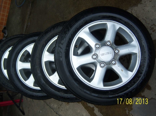 แม็ก อีซูซุ ขอบ 16  พร้อมยาง 215 60 16  ปี 10