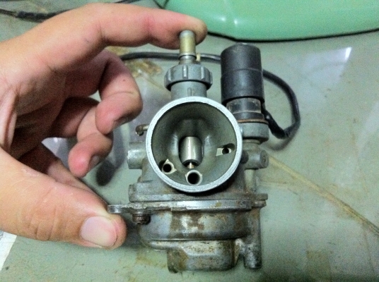 (ส่ง EMS ด่วน ให้คุณอัญชลีพร จ.กาญจนบุรี เรียบร้อยแล้ว ขอบคุณมากครับ)ขายคาร์บูใส่รถป็อป HONDA DIO สภาพตามรูป พร้อมส่ง ราคาต่อรองได้ สามพราน นครปฐม