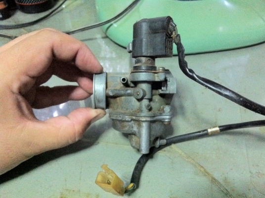 (ส่ง EMS ด่วน ให้คุณอัญชลีพร จ.กาญจนบุรี เรียบร้อยแล้ว ขอบคุณมากครับ)ขายคาร์บูใส่รถป็อป HONDA DIO สภาพตามรูป พร้อมส่ง ราคาต่อรองได้ สามพราน นครปฐม