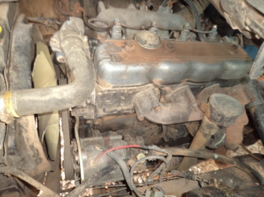 ขายรถ6ล้ออีซูซุKSดั้มราคาถูกๆ เครื่อง100แรง สภาพพร้อมใช้ ราคาต่อรองได้คับ