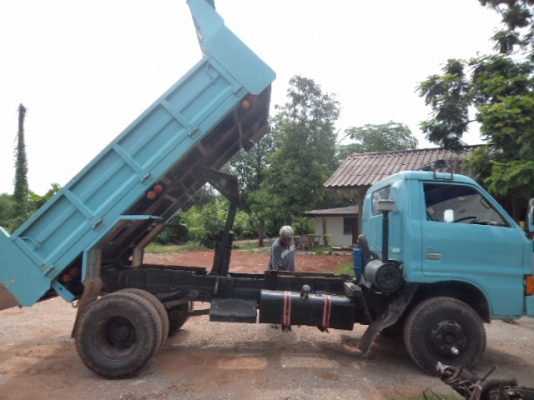 ขายรถ6ล้ออีซูซุKSดั้มราคาถูกๆ เครื่อง100แรง สภาพพร้อมใช้ ราคาต่อรองได้คับ