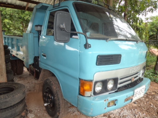 ขายรถ6ล้ออีซูซุKSดั้มราคาถูกๆ เครื่อง100แรง สภาพพร้อมใช้ ราคาต่อรองได้คับ