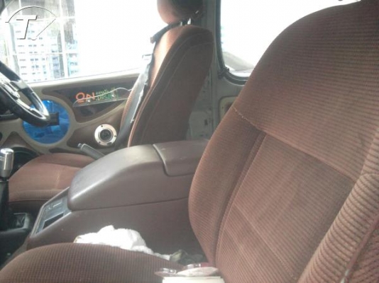 ขาย รถตู้อะไหล่แต่งคัตต้อม เครื่อง2jz ติดแก็ส เบาะหุ่นยนต์