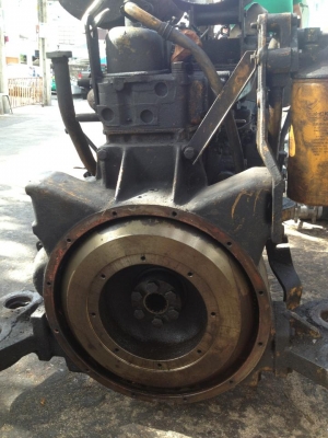 เครื่อง 6D105 ตาร์ติด สภาพดี ยกลง