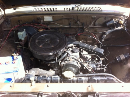 ขาย กระบะมาสด้า 4 ประตู เครื่องเบนซิน 1600 cc ถูกๆแรงๆครับ