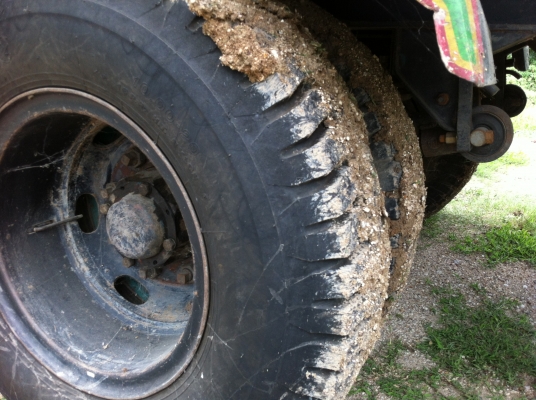 ขายรถพ่วง 18 ล้อ 2 เพลา แม่-ลูก ราคาลดเหลือ 1800000 ต่อรอง กระบะเนียมคอกสูงดั้ม HINO FM2K เครื่อง.K13D ปี.42 รถใช้งานอยู่