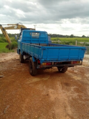 Isuzu TL85 สี่ล้อเล็ก ทำสีใหม่อย่างสวย คอนโซลงาม